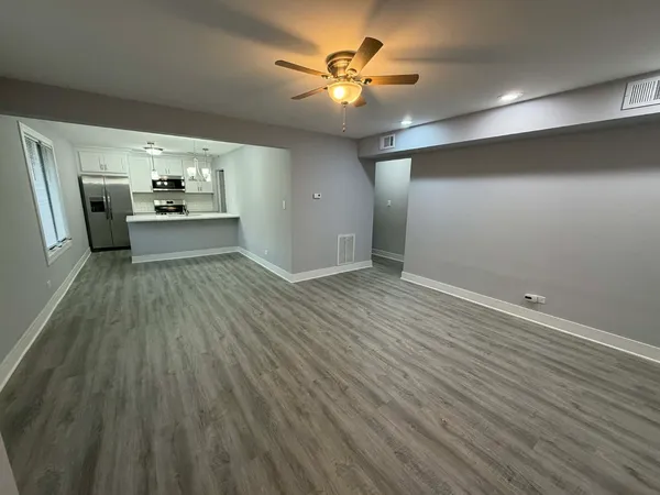 $2,000 | 10429 Austin Avenue, Unit A, Oak Lawn, IL 60453