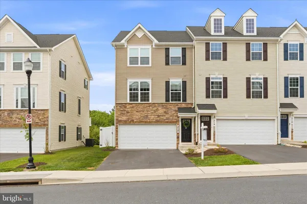 $449,995 | 312 Pemberton Park Lane, Frederick, MD 21703