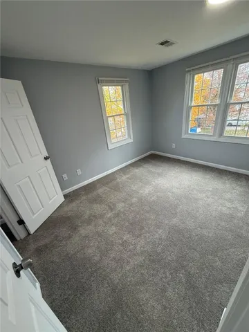 $2,495 | 16 Saratoga Avenue, Pawtucket, RI 02861