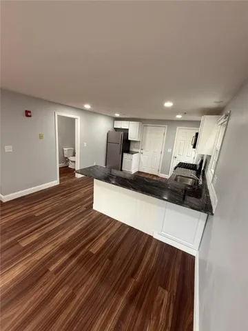 $2,495 | 16 Saratoga Avenue, Pawtucket, RI 02861