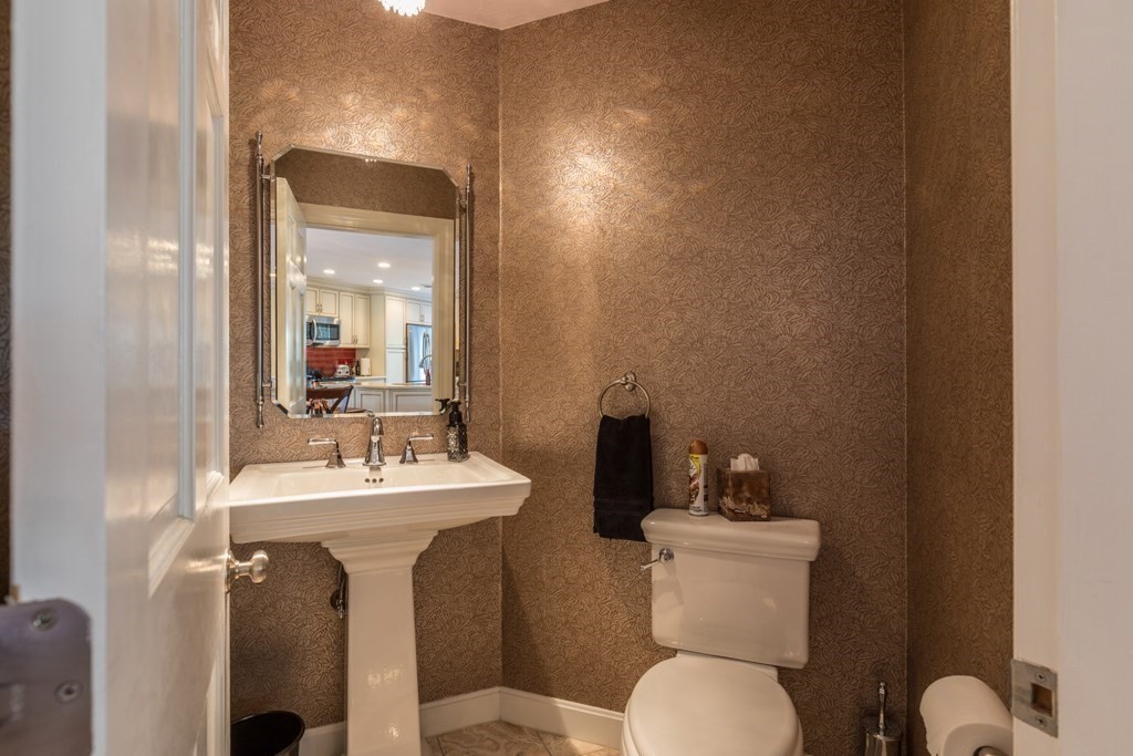 33 Eastern Point Drive, Unit 33 Shrewsbury, MA 01545 - Photo 12 of 36