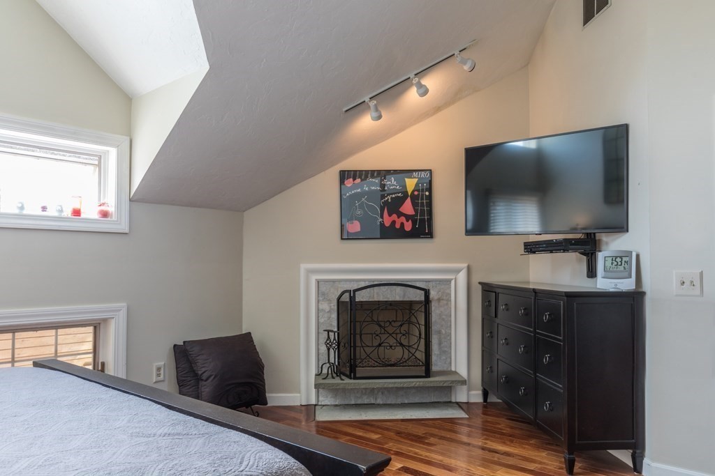 33 Eastern Point Drive, Unit 33 Shrewsbury, MA 01545 - Photo 15 of 36