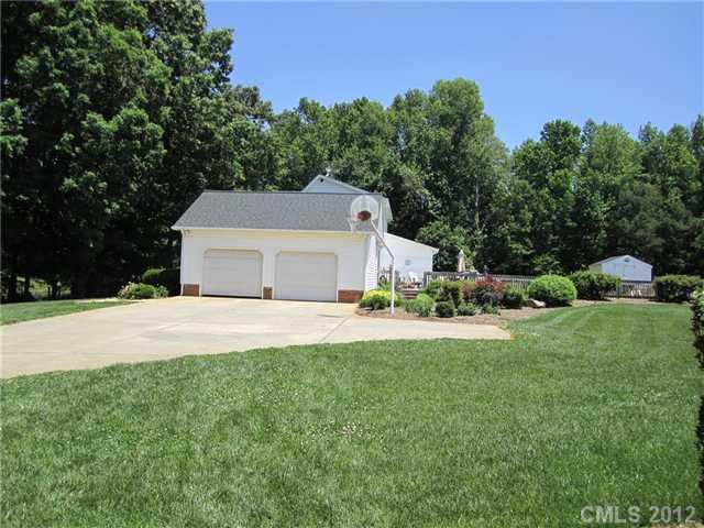 220 Sellars Road Kings Mountain, NC 28086 - Photo 4 of 16 Gallery Image 4