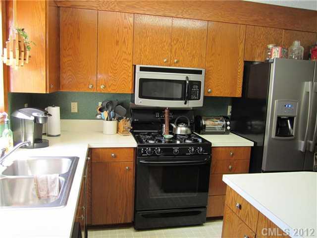 220 Sellars Road Kings Mountain, NC 28086 - Photo 8 of 16 Gallery Image 8