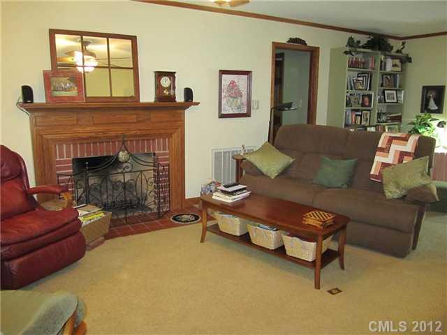 220 Sellars Road Kings Mountain, NC 28086 - Photo 10 of 16 Gallery Image 10