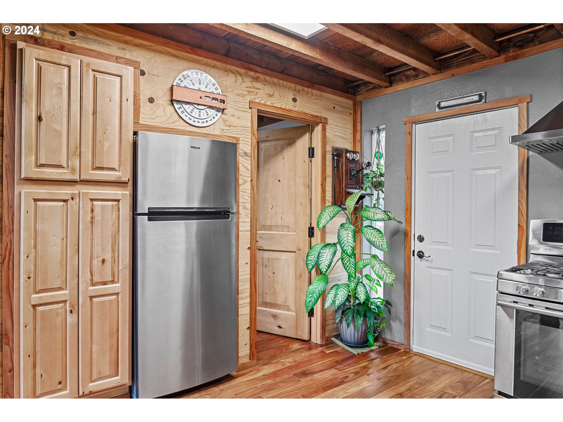 106 Hendrickson Road Vader, WA 98593 - Photo 7 of 39 Gallery Image 7