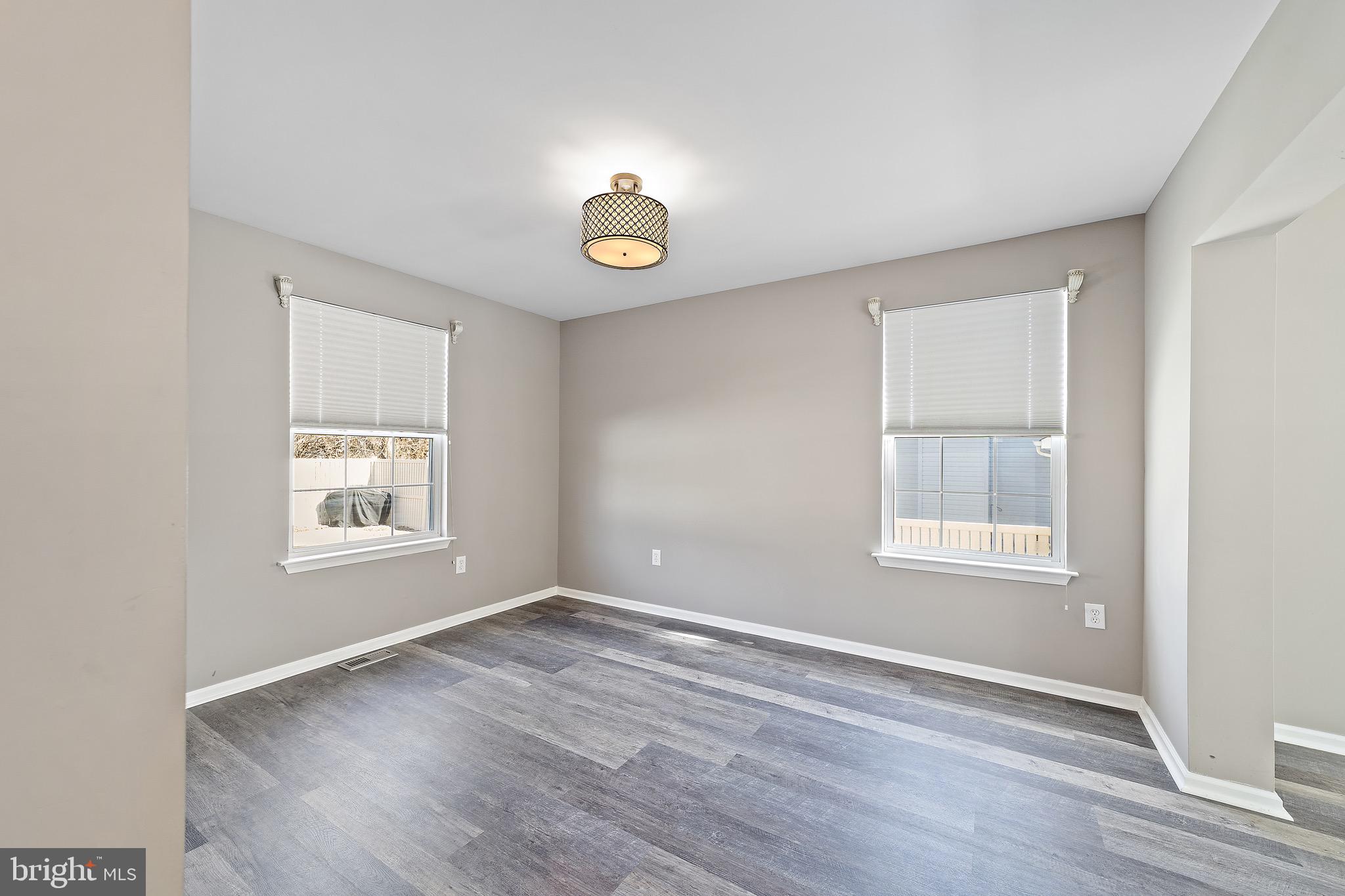 33 Mohr Road Burlington, NJ 08016 - Photo 7 of 29 Gallery Image 7