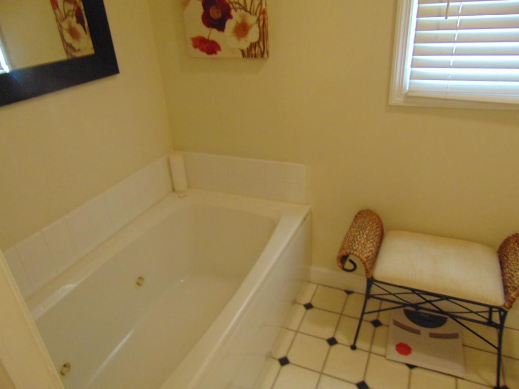 300 Pickens Road Kingsport, TN 37663 - Photo 14 of 36 Photo 14