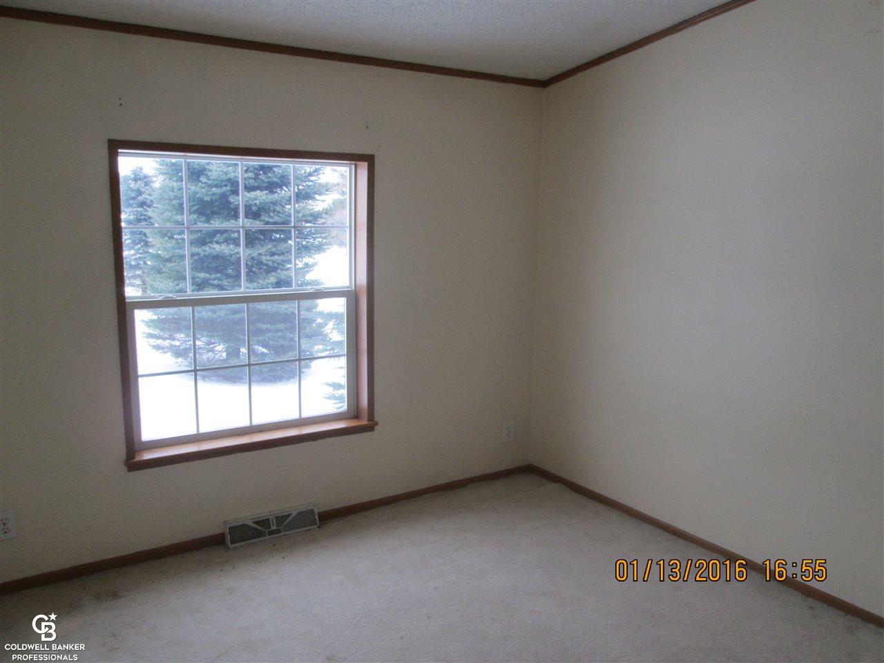 613 Memphis Ridge Road Memphis, MI 48041 - Photo 12 of 26