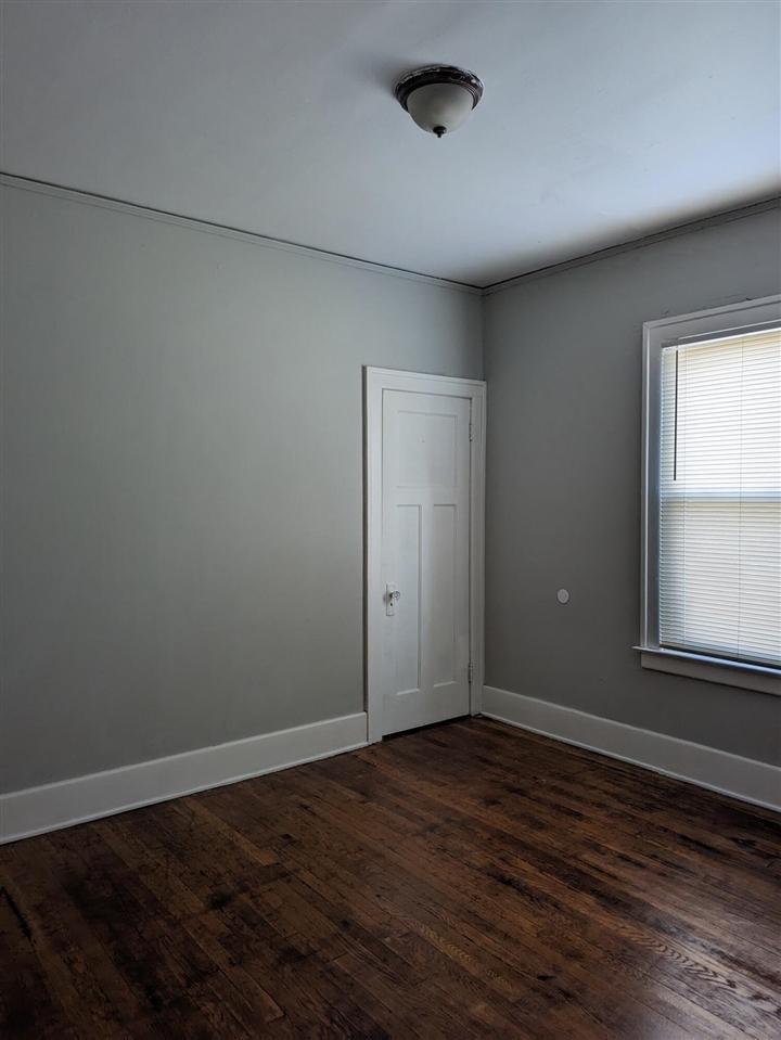 3433 Crane Street, Unit : UPPER Detroit, MI 48214 - Photo 2 of 11