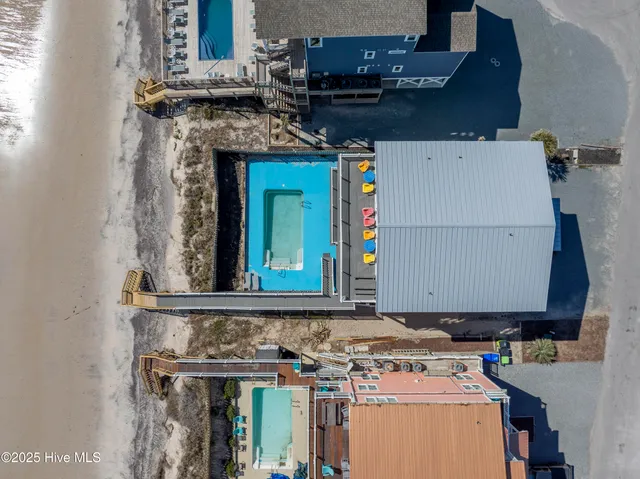 $2,499,000 | 39 Porpoise Place, North Topsail Beach, NC 28460