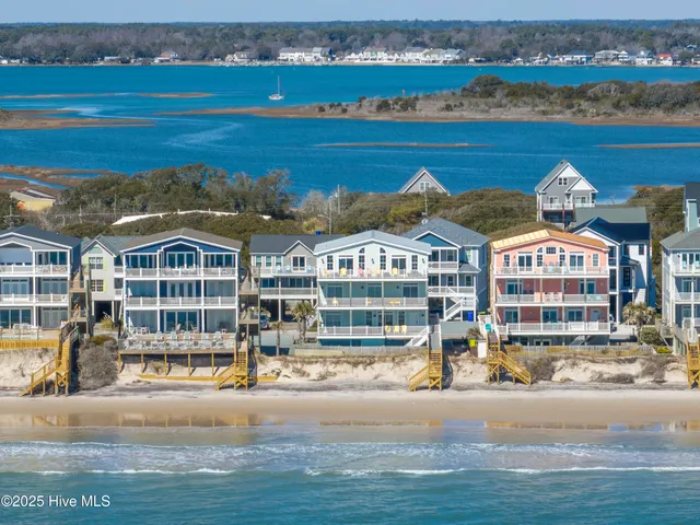 $2,499,000 | 39 Porpoise Place, North Topsail Beach, NC 28460