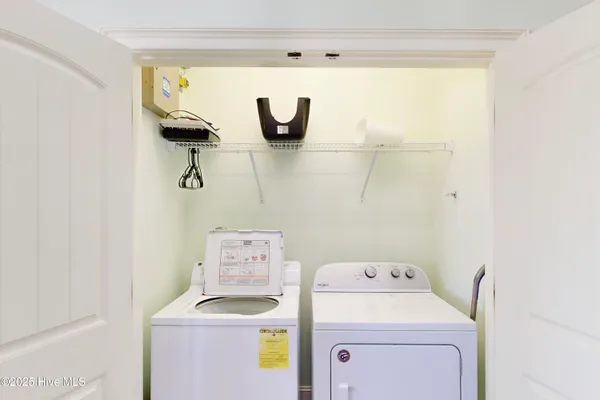 $2,295,000 | 39 Porpoise Place, North Topsail Beach, NC 28460