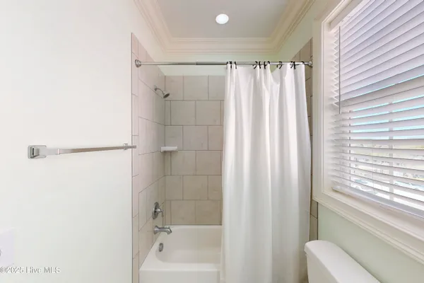 $2,295,000 | 39 Porpoise Place, North Topsail Beach, NC 28460