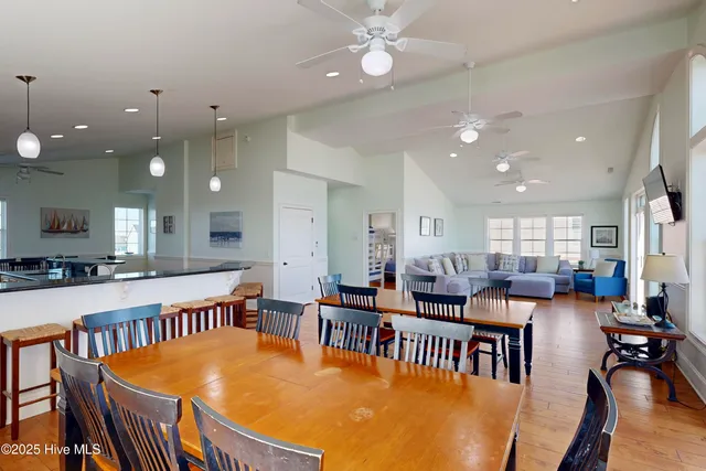 $2,499,000 | 39 Porpoise Place, North Topsail Beach, NC 28460