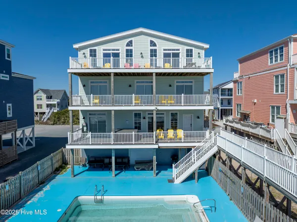 $2,295,000 | 39 Porpoise Place, North Topsail Beach, NC 28460