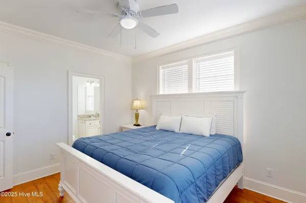 $2,295,000 | 39 Porpoise Place, North Topsail Beach, NC 28460