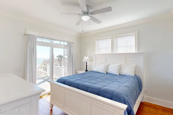 $2,295,000 | 39 Porpoise Place, North Topsail Beach, NC 28460