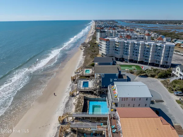$2,295,000 | 39 Porpoise Place, North Topsail Beach, NC 28460