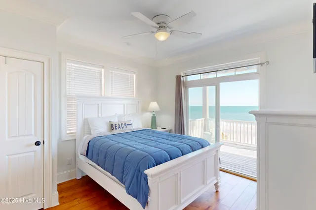 $2,499,000 | 39 Porpoise Place, North Topsail Beach, NC 28460