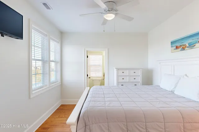 $2,499,000 | 39 Porpoise Place, North Topsail Beach, NC 28460