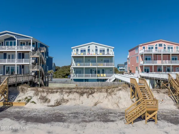 $2,295,000 | 39 Porpoise Place, North Topsail Beach, NC 28460