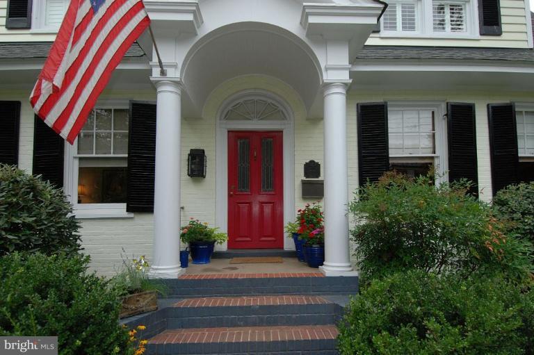311 Park Road Alexandria, VA 22301 - Photo 5 of 30 Exterior #5