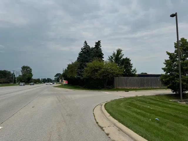 $1,495,000 | 909 Milwaukee Avenue, Vernon Hills, IL 60061