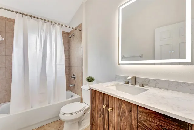 a view of a garden with a lake