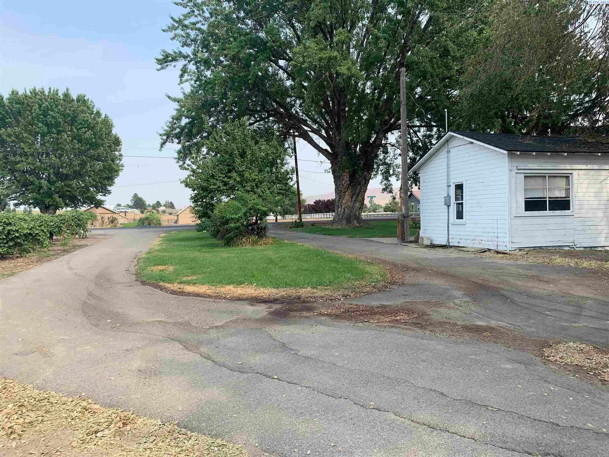 950 Lower County Line Road Prosser, WA 99350 - Photo 7 of 30 Gallery Image 7