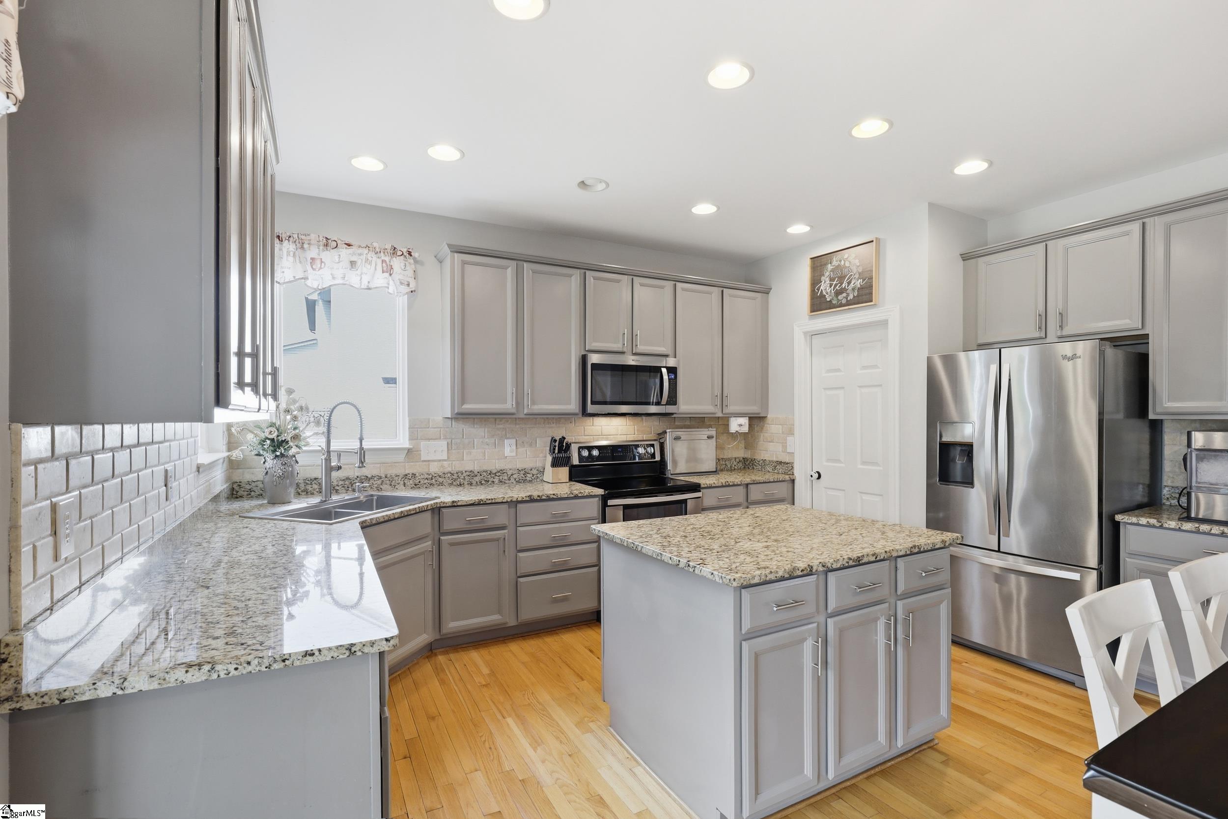103 Annenberg Lane Easley, SC 29642 - Photo 3 of 46