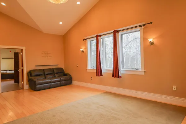 $3,500 | 67 Anderson Pond Road, Grantham, NH 03753