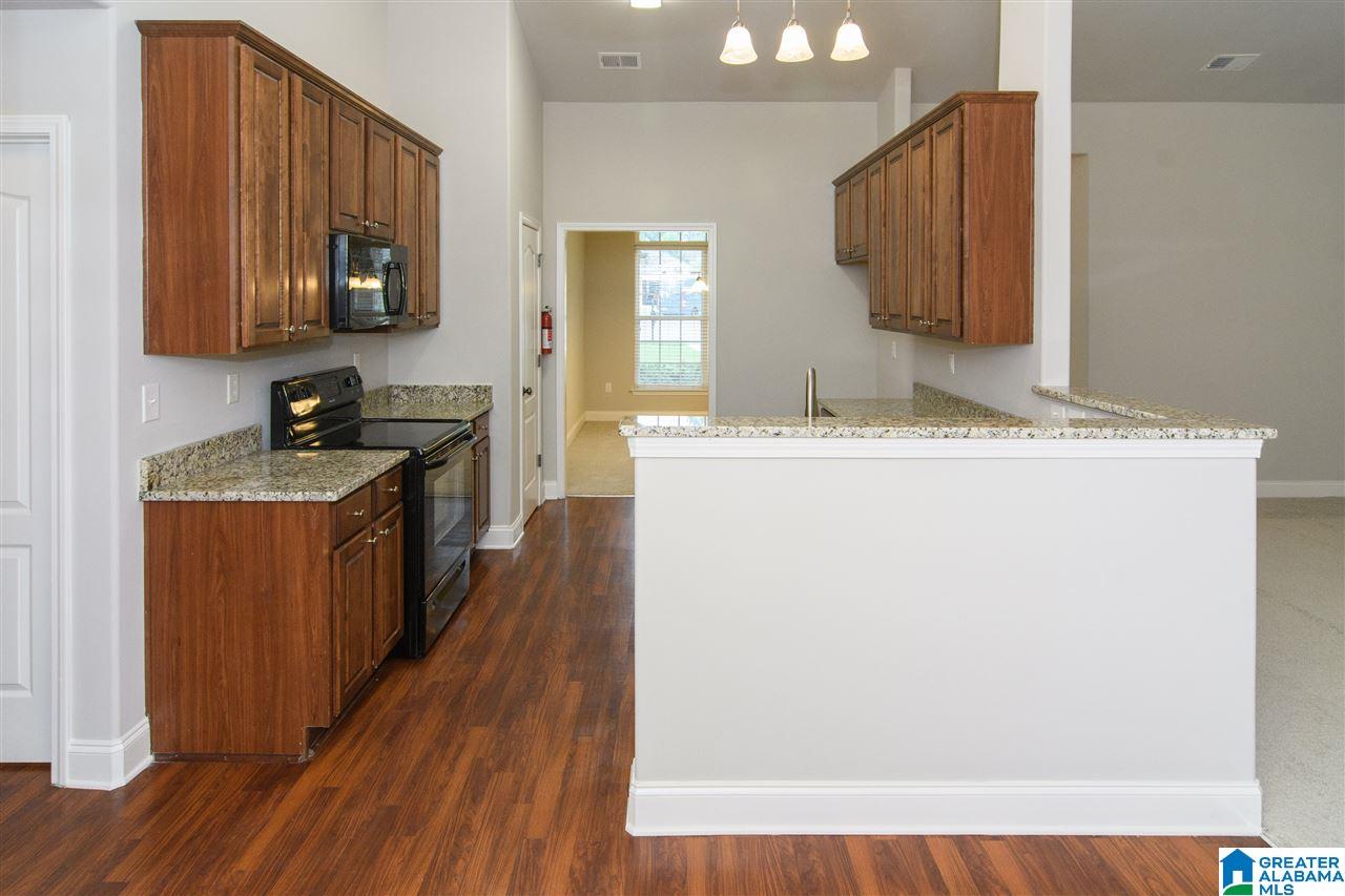 205 Cedar Meadow Parkway Alabaster, AL 35114 - Photo 11 of 36