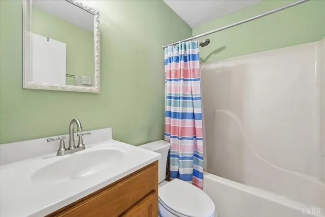 $127,200 | 1401 Amherst Avenue, Altavista, VA 24517