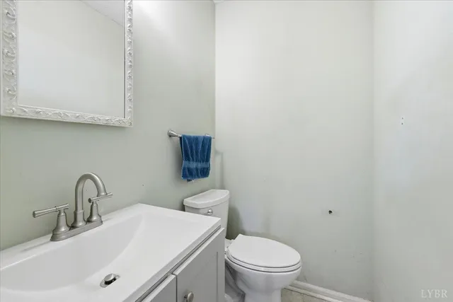 $127,200 | 1401 Amherst Avenue, Altavista, VA 24517