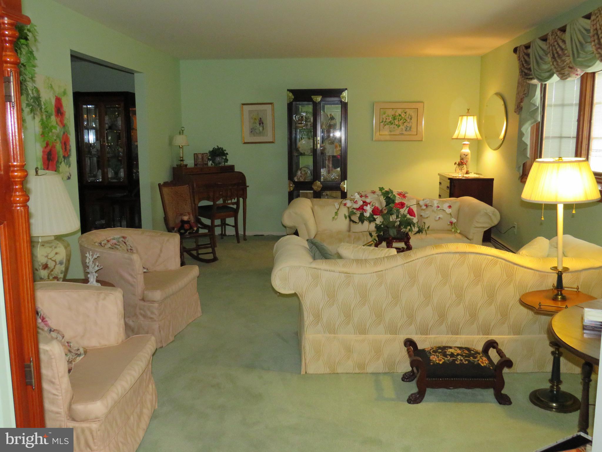 534 Winchester Road Warminster, PA 18974 - Photo 5 of 44