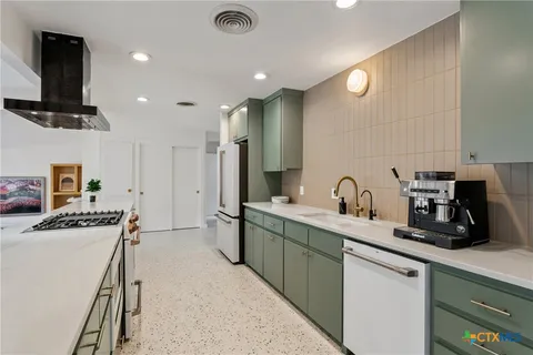 $600,000 | 2606 Birdcreek Drive, Temple, TX 76502