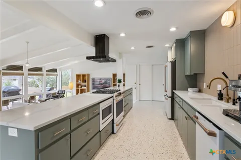 $600,000 | 2606 Birdcreek Drive, Temple, TX 76502