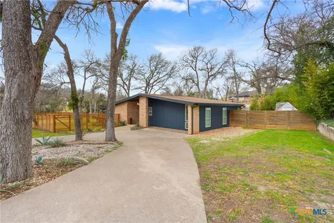 $600,000 | 2606 Birdcreek Drive, Temple, TX 76502