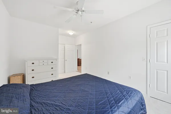 $450,000 | 9490 Virginia Center Boulevard, Unit 230, Vienna, VA 22181