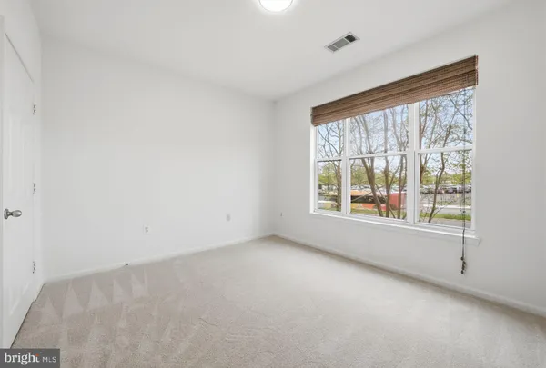 $450,000 | 9490 Virginia Center Boulevard, Unit 230, Vienna, VA 22181