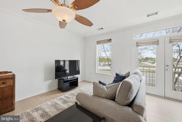 $450,000 | 9490 Virginia Center Boulevard, Unit 230, Vienna, VA 22181