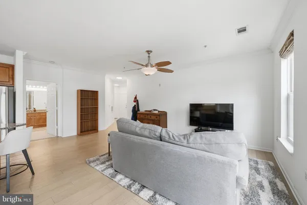 $450,000 | 9490 Virginia Center Boulevard, Unit 230, Vienna, VA 22181
