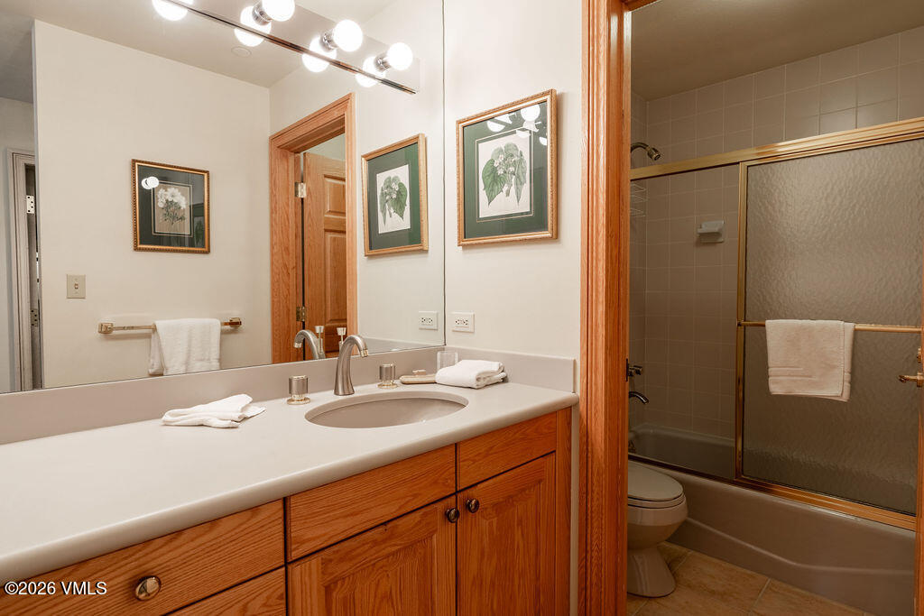 1280 Village Road, Unit 603 Avon, CO 81620 - Photo 13 of 25 strawberry_park_603_interior_bath02