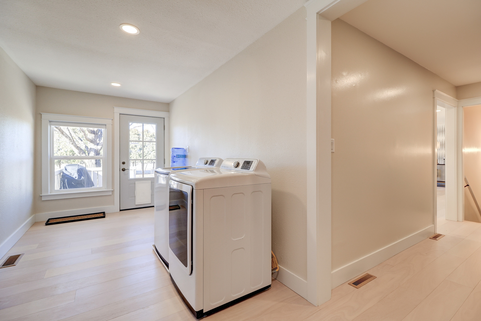 12749 Lawrence Road Sterling, IL 61081 - Photo 24 of 45 a utility room with dryer and washer