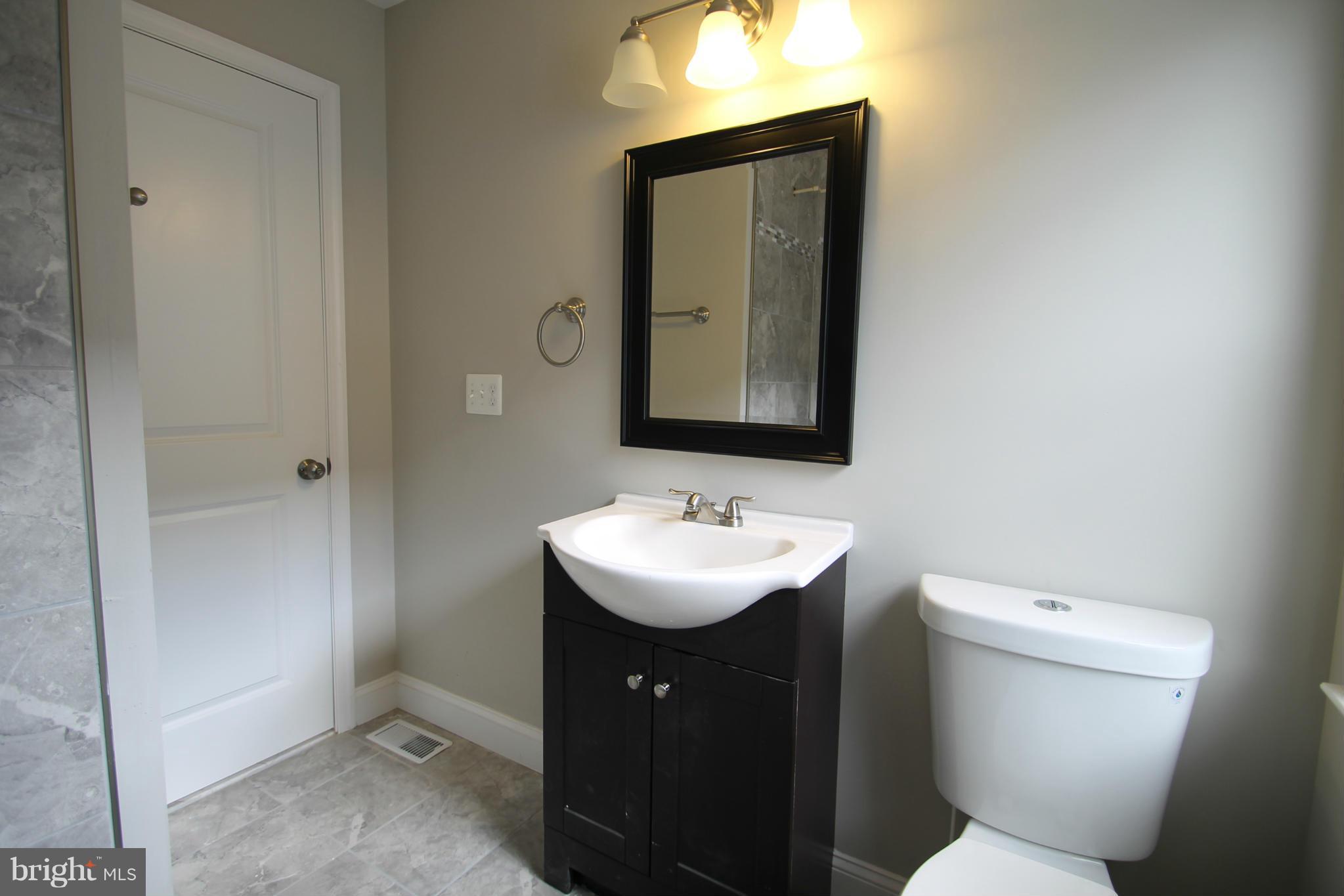 4611 Ridgeway Avenue Baltimore, MD 21206 - Photo 13 of 22 Bath