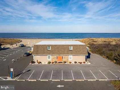 a view of a tennis court