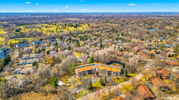 $165,000 | 3150 Glen Oaks Avenue, Unit 105A, White Bear Lake, MN 55110