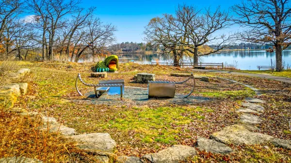 $165,000 | 3150 Glen Oaks Avenue, Unit 105A, White Bear Lake, MN 55110