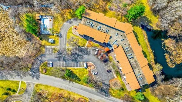 $185,000 | 3150 Glen Oaks Avenue, Unit 105A, White Bear Lake, MN 55110